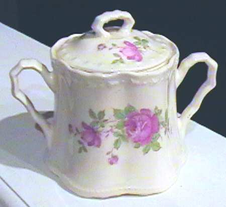 CRO268 Sugar Bowl & Lid