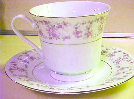 CX265 Footed Cup & Saucer Set