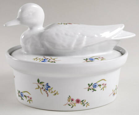 Versailles (Smooth) 1.5 Quart Oval Casserole & Duck Lid