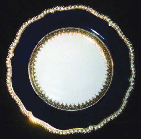 8658 by Coalport