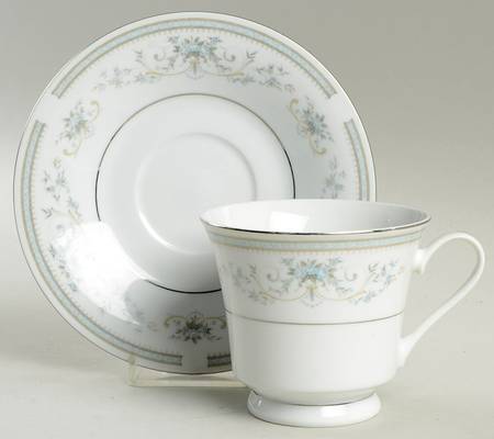Star Light Footed Cup & Saucer Set
