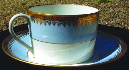 CHF1111 Flat Cup & Saucer Set