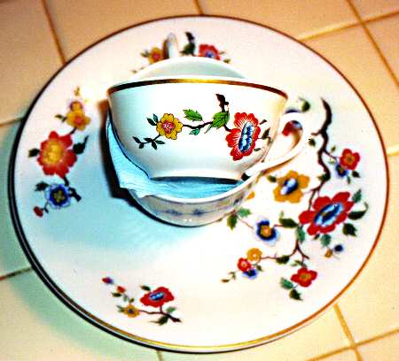 CVY2 Flat Cup & Saucer Set