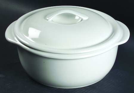 Coordinates White (Corelle) 2.5 Qt Round Covered Casserole
