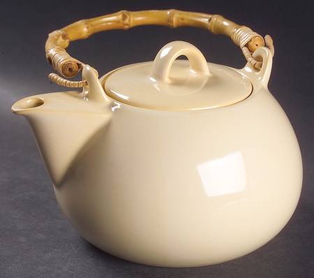 Masa Oatmeal (Cream) Top Handle Teapot w/Lid & Infuser