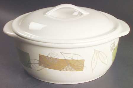 Textured Leaves (Corelle) 2.5 Qt Round Covered Casserole by Corning Corelle