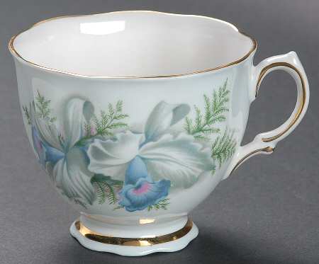 8101 Footed Cup