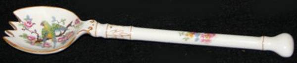 1059 Salad Serving Fork, Solid Piece