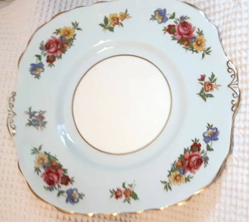 6792 Handled Cake Plate