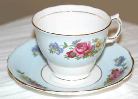 6792 Footed Cup & Saucer Set