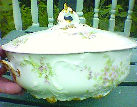 CHF1142 Round Covered Vegetable