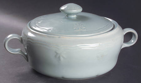 Country Craft Sage Round Covered Vegetable