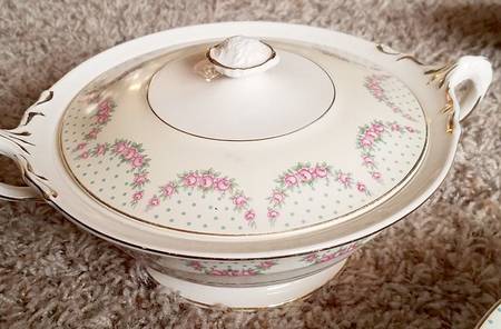 CRP151 Round Covered Vegetable