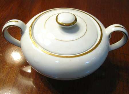 Chateau Sugar Bowl & Lid