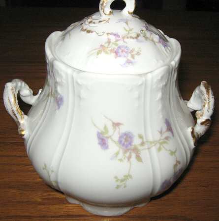 CHF1240 Sugar Bowl & Lid