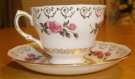 8245 Footed Cup & Saucer Set
