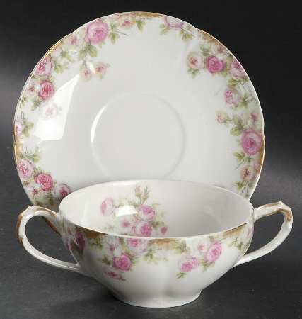 Head 117 Flat Bouillon Cup & Saucer