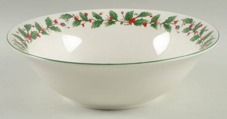 Noel 9" Round Vegetable Bowl