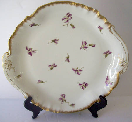 CHF1255 Handled Cake Plate