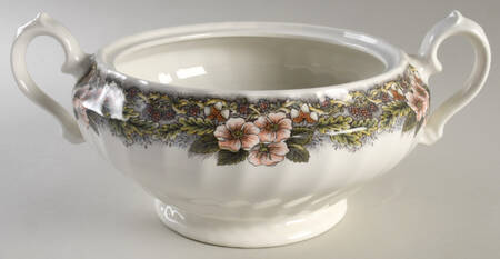 Thanksgiving Multicolor (Non-England) Tureen No Lid