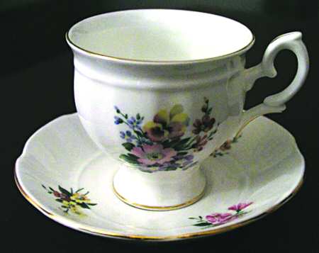 CRS135 Footed Cup & Saucer Set