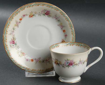 CHE19 Footed Demitasse Cup & Saucer Set