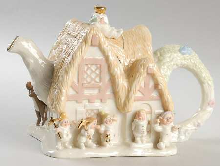 Snow White House Teapot & Lid