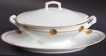 Planete Gravy Boat w/Attached Underplate & Lid