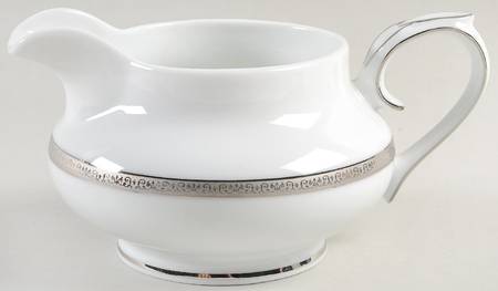 Grand Buffet Platinum Gravy Boat