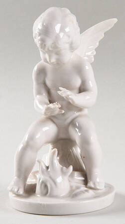 Four Seasons Cherubs Winter-Fire - No Box