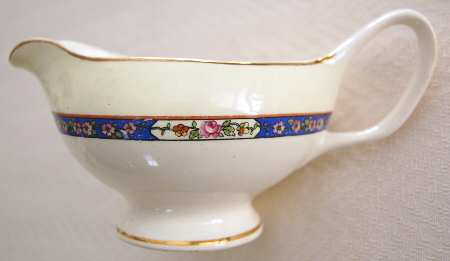 1037 Gravy Boat