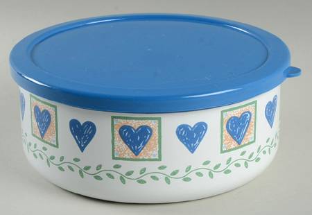 Hearts & Vines (Corelle) 7" Metal Bowl & Plastic Lid