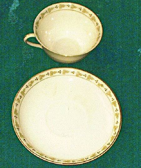 1735 Flat Cup & Saucer Set