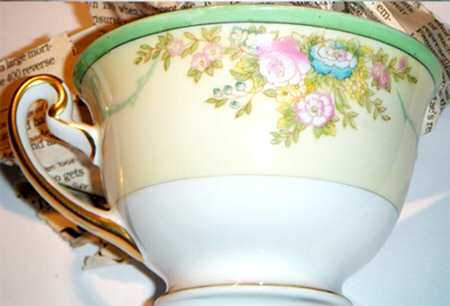 CEB103 Footed Cup