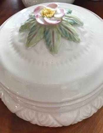 Belleek in Retrospect Trinket Box & Lid