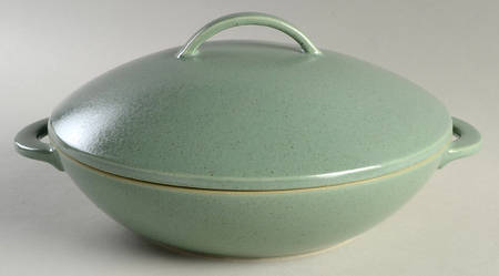 Cargo Fatigue (Medium Green) 1.5 Qt Round Covered Casserole by Calvin Klein