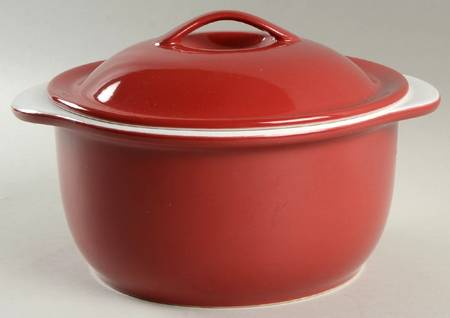 Classic Cafe Red 1.5 Qt Round Covered Casserole
