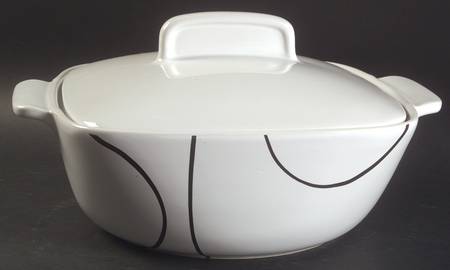 Simple Lines (Corelle) 3 Quart Square Casserole with Lid