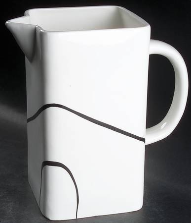 Simple Lines (Corelle) 80 Oz Pitcher