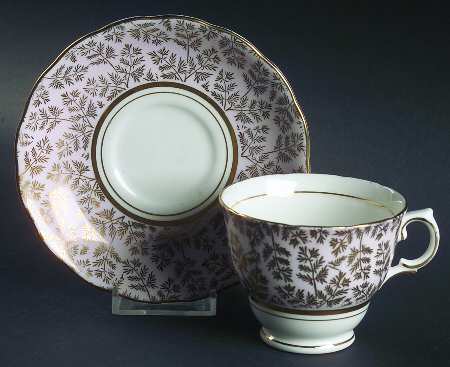 1616 Footed Cup & Saucer Set