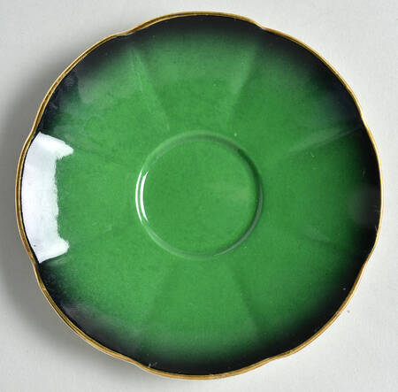 Vert Royale (All Green) by Carlton Ware (England)