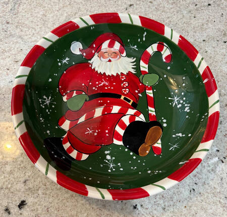 Peppermint Santa 9" Individual Pasta Bowl