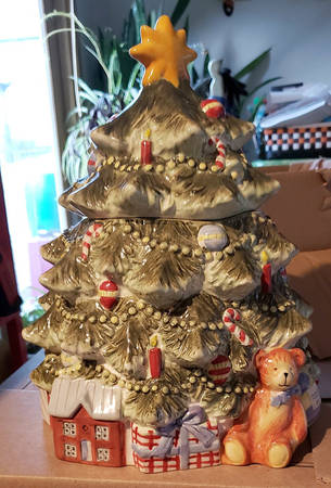 Holiday Traditions Figural Cookie Jar & Lid