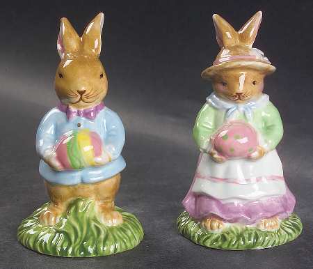Bunny Blossoms Figural Salt and Pepper