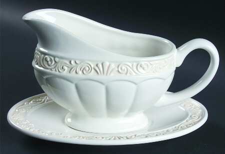 Essex Gravy Boat & Underplate