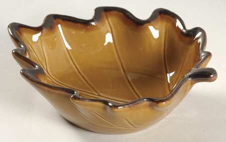 Embassy Harvest 8" Leaf Bowl