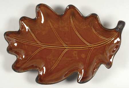 Embassy Harvest 16" Leaf Shaped Platter