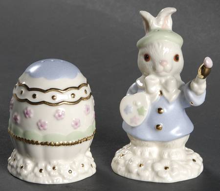 Easter Figural Salt and Pepper
