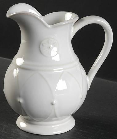 Meridian White Creamer