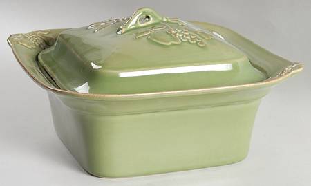 Madeira Harvest (Moss Green) 2 Quart Square Casserole with Ceramic Lid